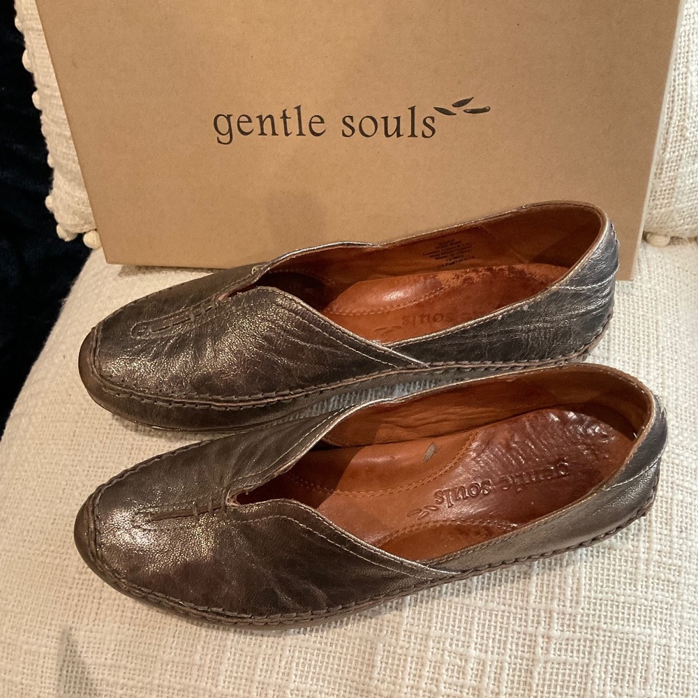 Sale ! GENTLE SOULS CLASSIC COMFORT FLATS METALLIC SHOES FLATS STYLE  8.5 M